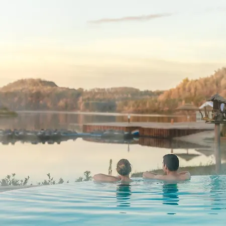 Terhills By Center Parcs Курортный комплекс Дилзен-Стоккем